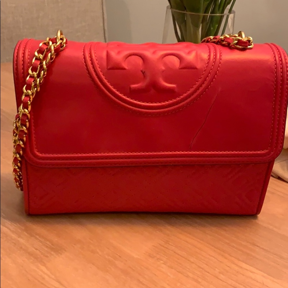 Tory Burch Fleming  Shoulder Bag. - Picture 2 of 5